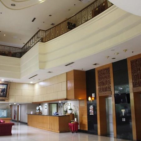 Treva International Hotel Jakarta Exterior foto