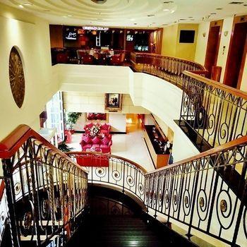 Treva International Hotel Jakarta Exterior foto